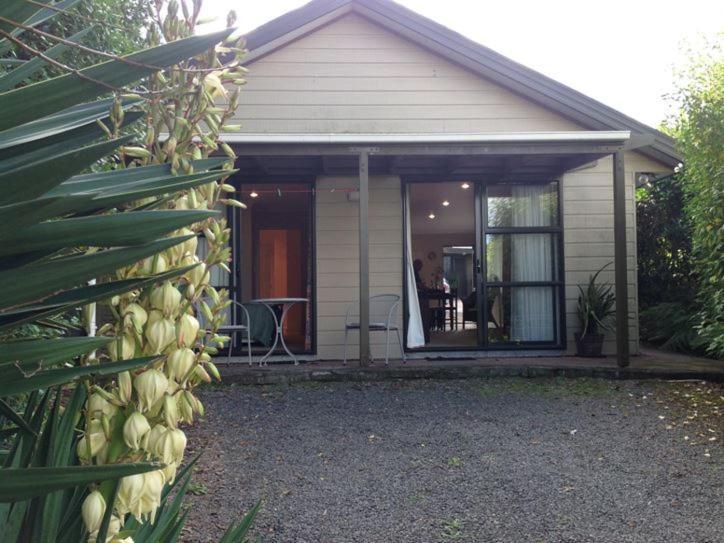 Citrus Cottage Napier Exterior photo